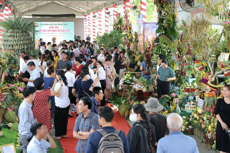 Tưng bừng khai mạc Lễ hội tr&aacute;i c&acirc;y Đồng Th&aacute;p lần thứ I- Ảnh 3.
