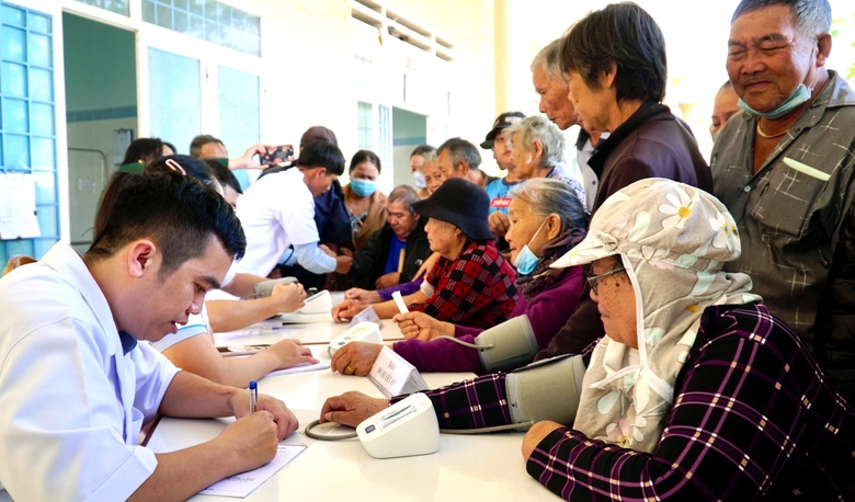 Gia Lai đưa bác sĩ về cơ sở, nâng cao năng lực y tế tuyến xã- Ảnh 1. Gia Lai đưa bác sĩ về cơ sở, nâng cao năng lực y tế tuyến xã- Ảnh 1.