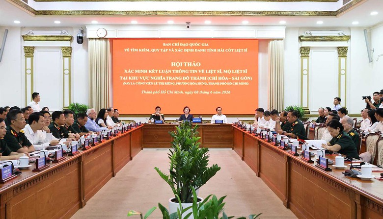 TP.HCM chuẩn bị t&igrave;m kiếm, khai quật khu mộ tập thể liệt sĩ tại C&ocirc;ng vi&ecirc;n L&ecirc; Thị Ri&ecirc;ng- Ảnh 1.