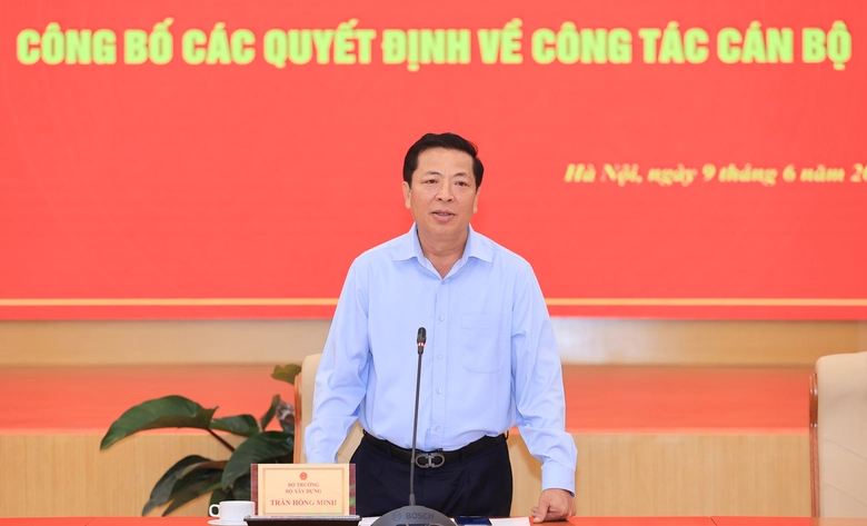 Bộ Xây dựng điều động, bổ nhiệm nhiều nhân sự - Ảnh 2. Bộ Xây dựng điều động, bổ nhiệm nhiều nhân sự - Ảnh 2.