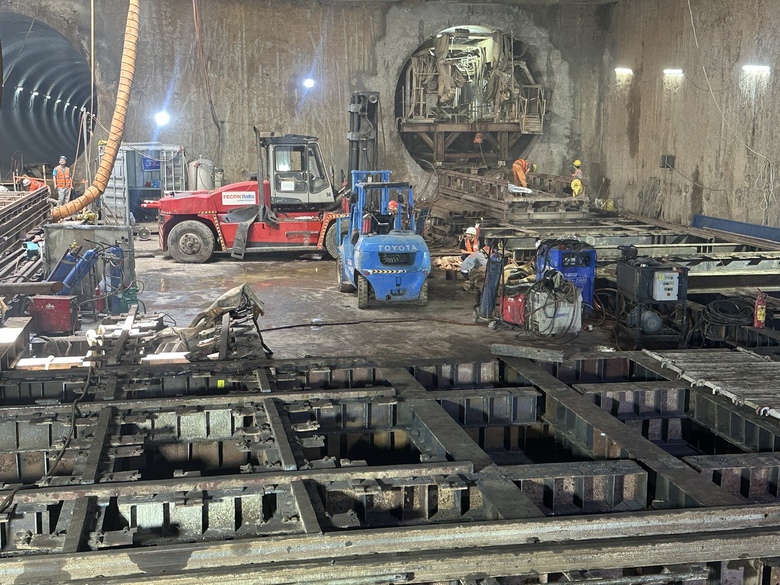H&agrave; Nội y&ecirc;u cầu l&agrave;m r&otilde; tranh chấp k&eacute;o d&agrave;i tại g&oacute;i thầu thuộc metro Nhổn - ga H&agrave; Nội- Ảnh 1.