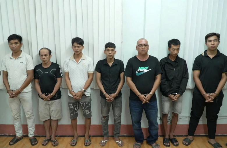 Bắt 7 đối tượng khi&ecirc;ng quan t&agrave;i diễu phố mừng sinh nhật ở Cần Thơ- Ảnh 1.