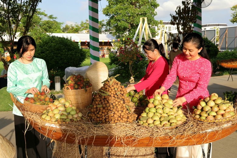 Hơn 500 ngàn lượt khách tham quan Lễ hội trái cây lớn nhất các tỉnh miền Tây- Ảnh 1. Hơn 500 ngàn lượt khách tham quan Lễ hội trái cây lớn nhất các tỉnh miền Tây- Ảnh 1.