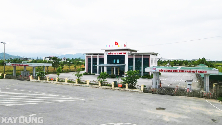 Bến xe kh&aacute;ch Nam Vinh ch&iacute;nh thức được đưa v&agrave;o khai th&aacute;c sau nhiều năm "nằm chờ"- Ảnh 1.