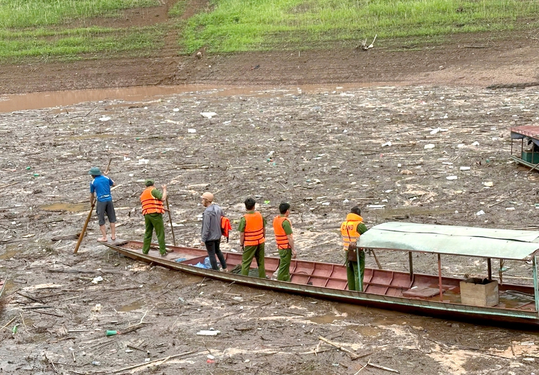 Mưa lũ g&acirc;y thiệt hại tại Lai Ch&acirc;u v&agrave; L&agrave;o Cai, một người mất t&iacute;ch - Ảnh 1.