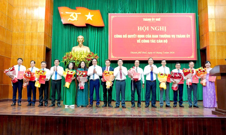 Huế: Bổ nhiệm c&aacute;n bộ chủ chốt đứng đầu c&aacute;c sở, ng&agrave;nh - Ảnh 1.