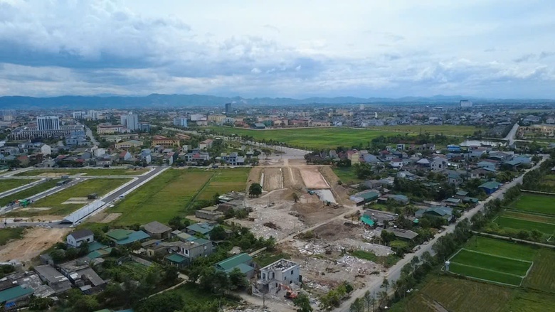 Khơi th&ocirc;ng mặt bằng, tăng tốc c&aacute;c dự &aacute;n hạ tầng trọng điểm ở H&agrave; Tĩnh - Ảnh 1.