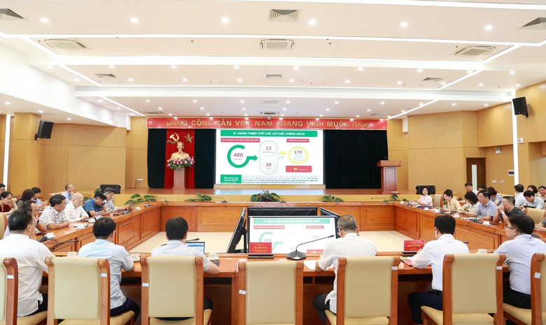 Đảng ủy Bộ X&acirc;y dựng kết nối trực tuyến Hội nghị&nbsp;to&agrave;n quốc&nbsp;sơ kết Nghị quyết 57 - Ảnh 3.