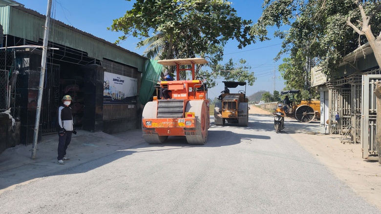 Nghịch l&yacute; thị trường vật liệu x&acirc;y dựng: Xăng dầu giảm s&acirc;u, gi&aacute; tại mỏ vẫn đứng im ở đỉnh - Ảnh 5.
