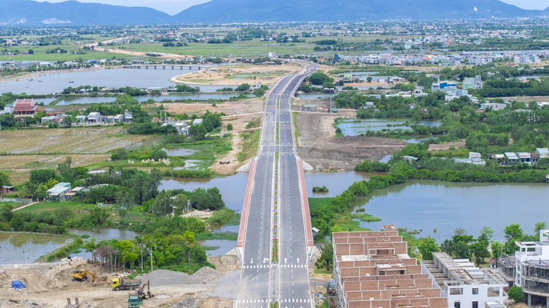 Ngành Xây dựng Gia Lai chuyển mô hình tăng trưởng theo hướng xanh và đổi mới sáng tạo - Ảnh 1.