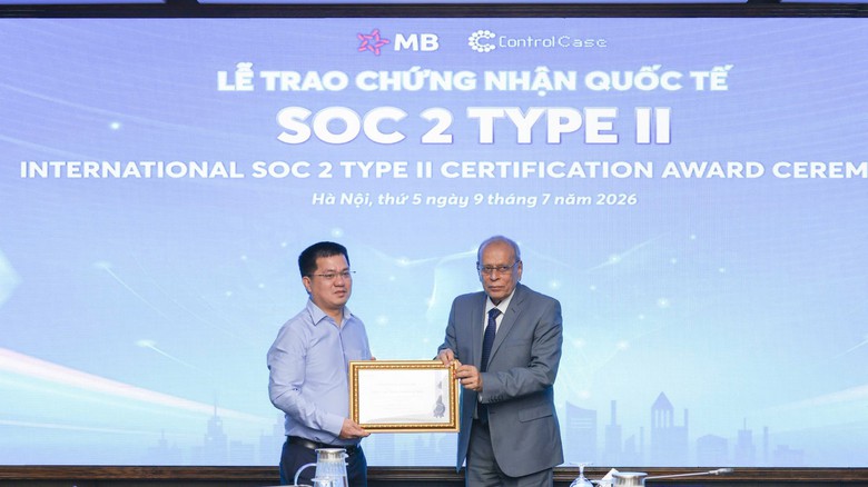MB trở th&agrave;nh ng&acirc;n h&agrave;ng Việt đầu ti&ecirc;n sở hữu chứng nhận SOC 2 Type II - Ảnh 1.