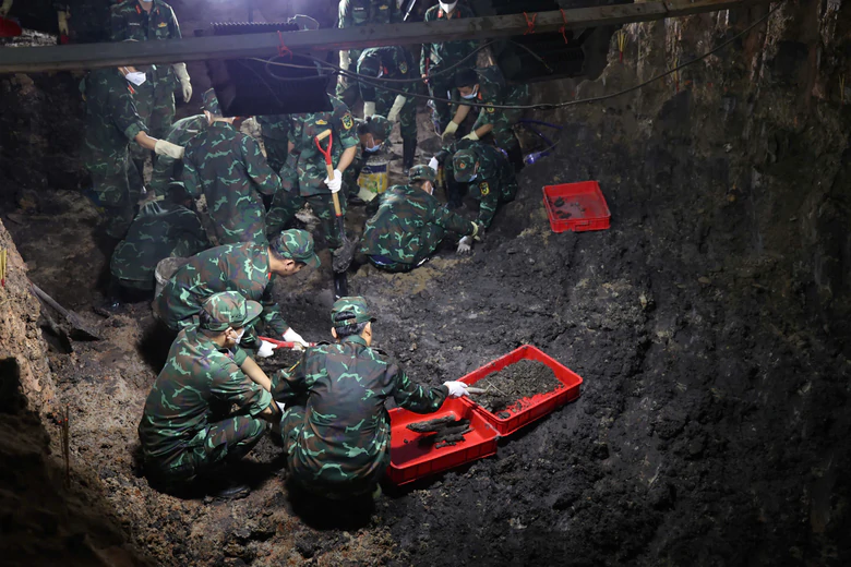 Gần một tuần tìm kiếm, quy tập gần 50 hài cốt liệt sĩ tại Công viên Lê Thị Riêng - Ảnh 1.