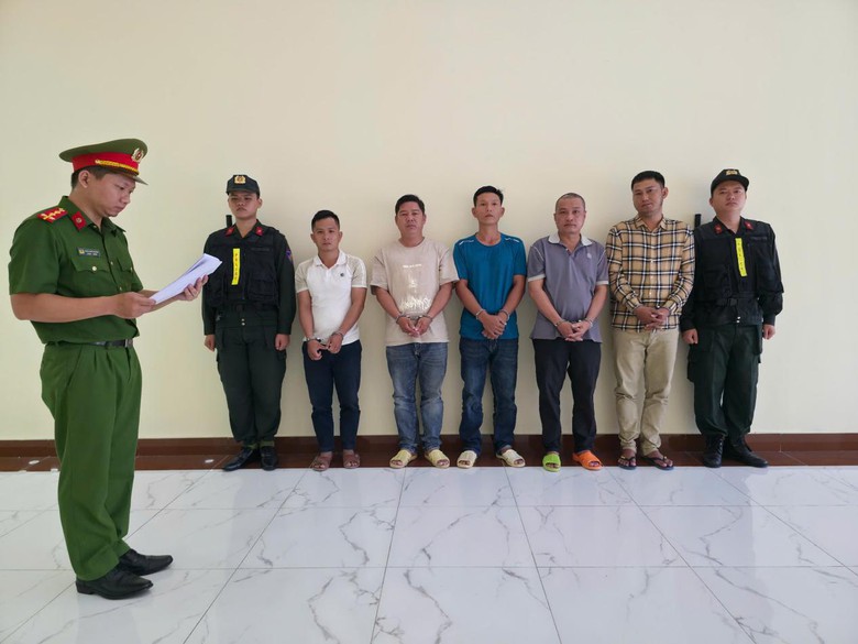 TP.HCM: Triệt ph&aacute; đường d&acirc;y đổ tr&aacute;i ph&eacute;p gần 800 tấn chất thải x&acirc;y dựng - Ảnh 1.