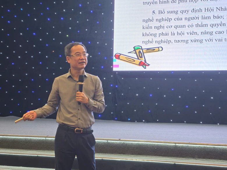 Th&aacute;i Nguy&ecirc;n tập huấn Luật b&aacute;o ch&iacute; 2025: N&acirc;ng cao tr&aacute;ch nhiệm người ph&aacute;t ng&ocirc;n - Ảnh 4.