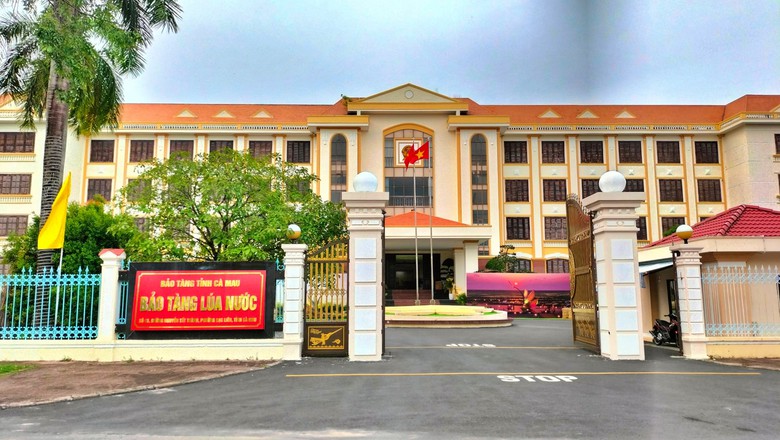 Cà Mau: Chủ động phương án xử lý, chuyển đổi công năng cơ sở nhà, đất dôi dư sau sáp nhập - Ảnh 2.