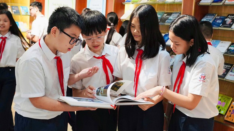 Trường c&ocirc;ng lập ở H&agrave; Nội sẽ được sắp xếp lại theo m&ocirc; h&igrave;nh quy m&ocirc; lớn - Ảnh 1.