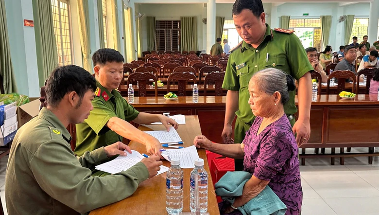 T&acirc;y Ninh thu nhận 5 . 751 Mẫu ADN x&aacute;c định danh t&iacute;nh liệt sĩ chưa r&otilde; th&ocirc;ng tin - Ảnh 1.