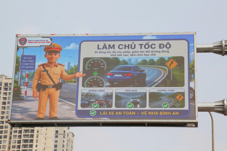 Hà Nội sắp vận hành 36 màn hình LED cập nhật ùn tắc, ngập úng trên đường - Ảnh 1.