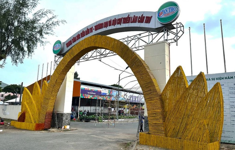 Cần Thơ chuyển đổi c&ocirc;ng năng trụ sở d&ocirc;i dư sau s&aacute;p nhập - Ảnh 2.