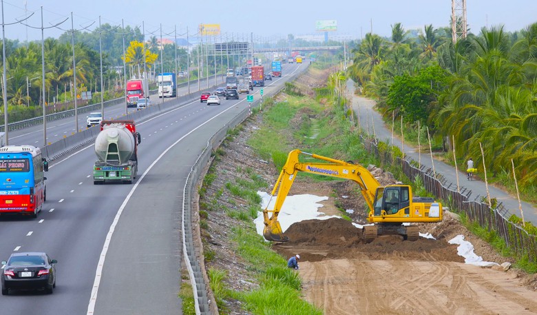 Tăng tốc GPMB mở rộng cao tốc TP.HCM - Trung Lương - Mỹ Thuận, ho&agrave;n th&agrave;nh sớm 6 th&aacute;ng - Ảnh 1.