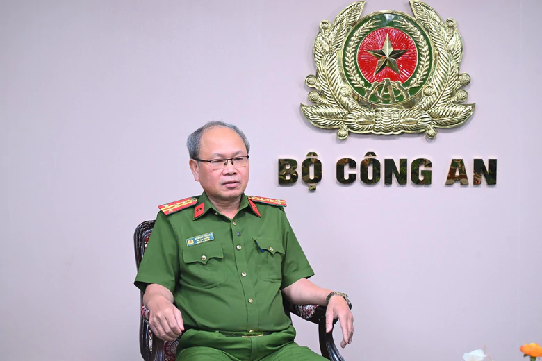 Công an lý giải về quy định ''người thân, bạn bè đến nhà ở qua đêm phải khai báo lưu trú'' - Ảnh 1.