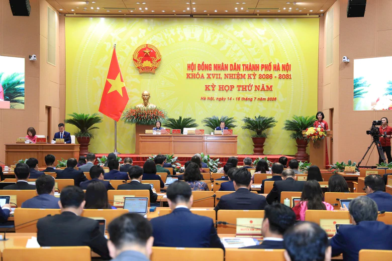 HĐND Hà Nội khai mạc kỳ họp thứ năm, xem xét nhiều cơ chế phát triển Thủ đô - Ảnh 1.