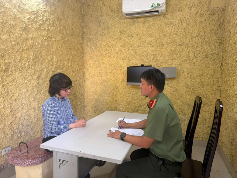 C&ocirc;ng an H&agrave; Nội bắt tạm giam Gi&aacute;m đốc v&agrave; Tổng bi&ecirc;n tập NXB Hội nh&agrave; văn - Ảnh 1.
