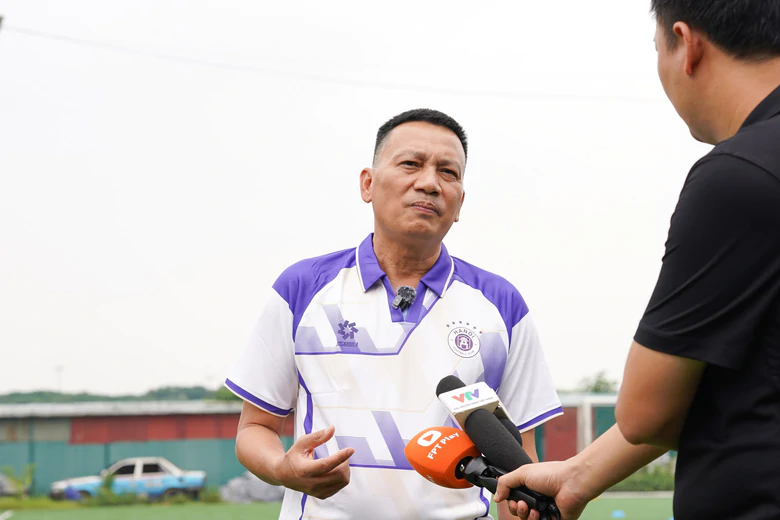 Trung tâm Bóng đá Cộng đồng Hà Nội FC: Bước khởi đầu từ một cam kết với cử tri - Ảnh 1.