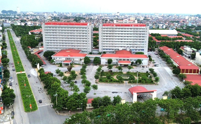 Ninh Bình đẩy nhanh quy hoạch kiến trúc hướng tới thành phố trực thuộc Trung ương 2030 - Ảnh 4.