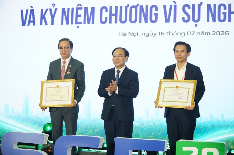 Thứ trưởng Nguyễn Văn Sinh: Chuyển đổi xanh ng&agrave;nh X&acirc;y dựng đ&atilde; từng bước đi v&agrave;o thực tiễn - Ảnh 2.