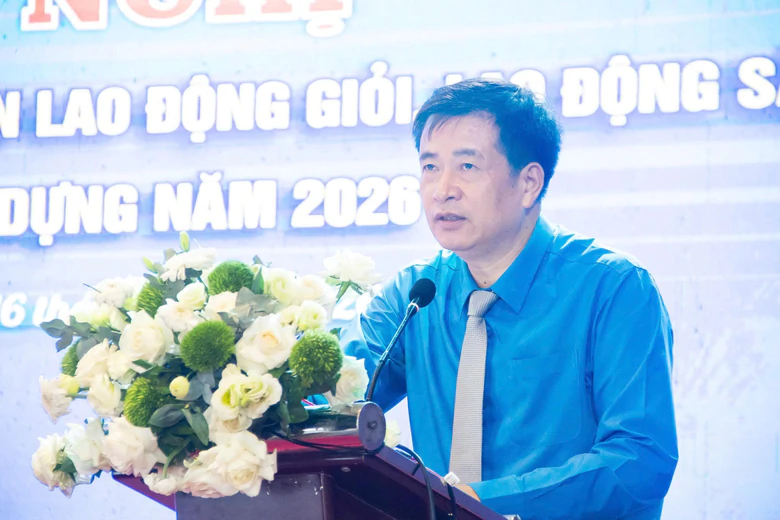 Biểu dương điển h&igrave;nh tiến tiến, lao động giỏi ng&agrave;nh x&acirc;y dựng - Ảnh 1.