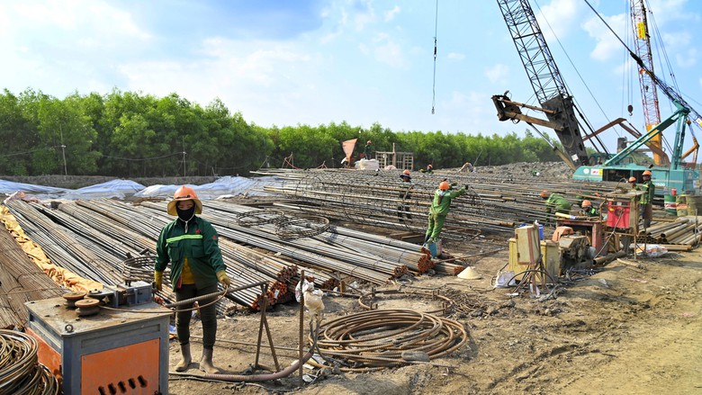 C&agrave; Mau: Bảo đảm nguồn vật liệu, tăng tốc c&aacute;c c&ocirc;ng tr&igrave;nh trọng điểm - Ảnh 2.