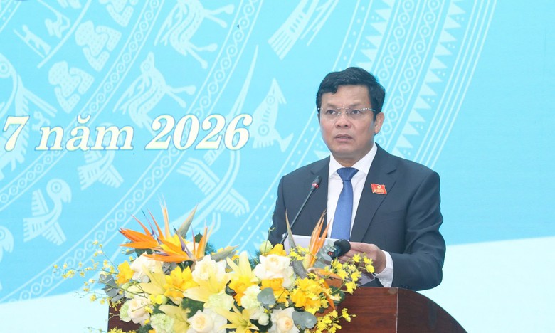 HĐND tỉnh Quảng Ngãi họp thường kỳ, bàn nhiều nội dung quan trọng - Ảnh 2.