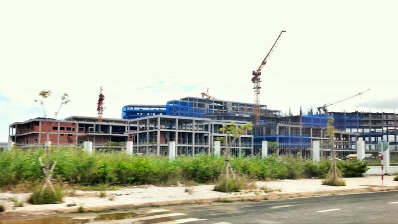 C&agrave; Mau: Bảo đảm nguồn vật liệu, tăng tốc c&aacute;c c&ocirc;ng tr&igrave;nh trọng điểm - Ảnh 1.