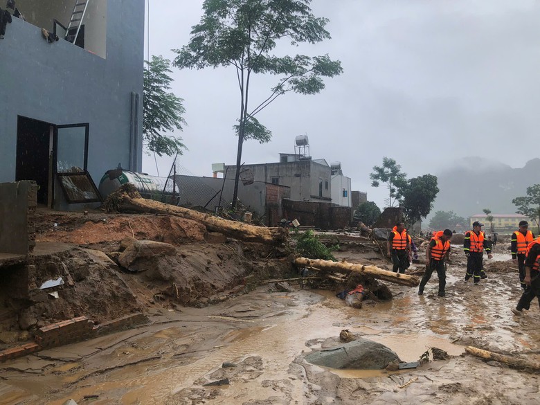 Mưa lũ ở Lai Ch&acirc;u l&agrave;m 4 người chết, 4 người mất t&iacute;ch, thiệt hại hơn 120 tỷ đồng - Ảnh 6.