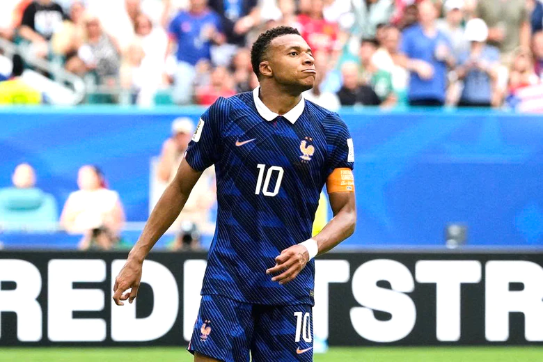 Mbappe đi vào lịch sử World Cup sau trận thua của tuyển Pháp - Ảnh 2.
