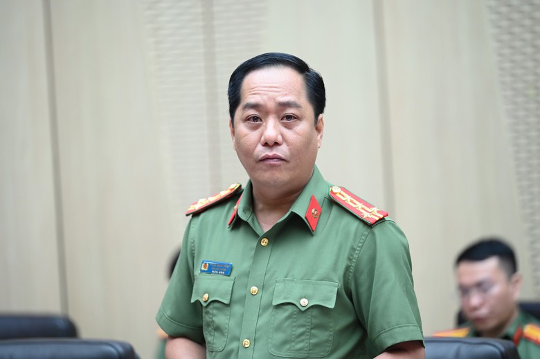 Khởi tố hai c&aacute;n bộ ở H&agrave; Nội trong vụ lừa mua b&aacute;n dự &aacute;n nh&agrave; ở x&atilde; hội - Ảnh 1.