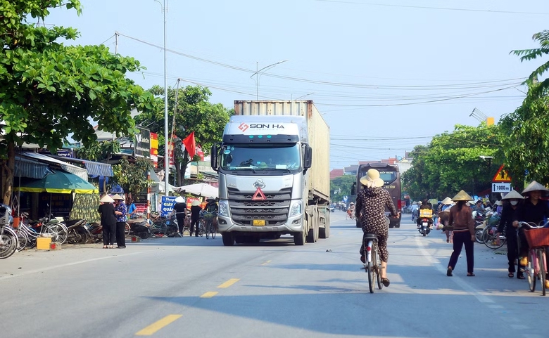 Cấp thiết mở rộng đường ven biển H&agrave; Tĩnh để mở kh&ocirc;ng gian ph&aacute;t triển mới - Ảnh 1.