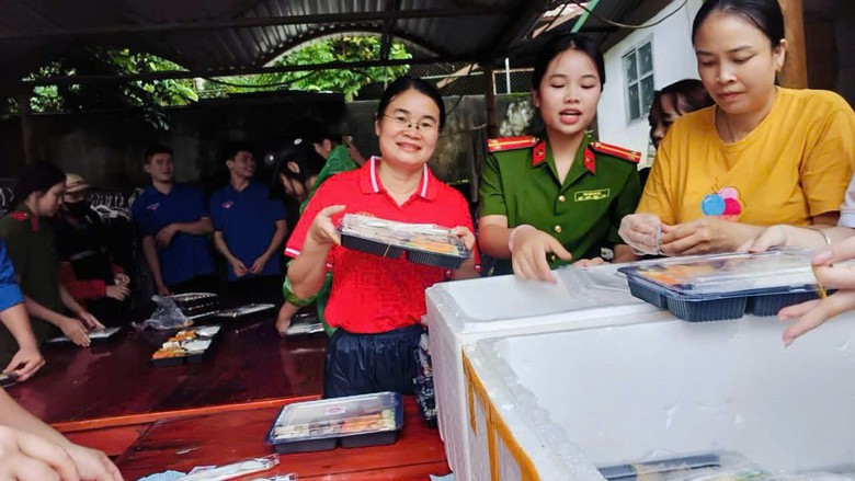 Tình người nơi rốn lũ Mường Than - Ảnh 18.