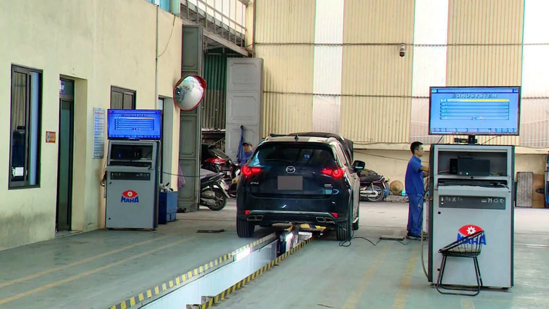 Chủ xe bất ngờ bị từ chối đăng kiểm vì không tìm thấy dữ liệu đăng ký xe - Ảnh 1.