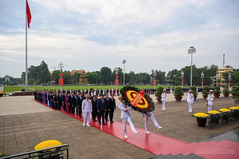 Khai mạc Hội nghị lần thứ ba Ban Chấp hành Trung ương Đảng khóa XIV - Ảnh 4.
