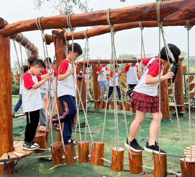 Bộ Giáo dục và Đào tạo cấm biến tướng dạy tăng cường thành dạy thêm, luyện thi - Ảnh 1.