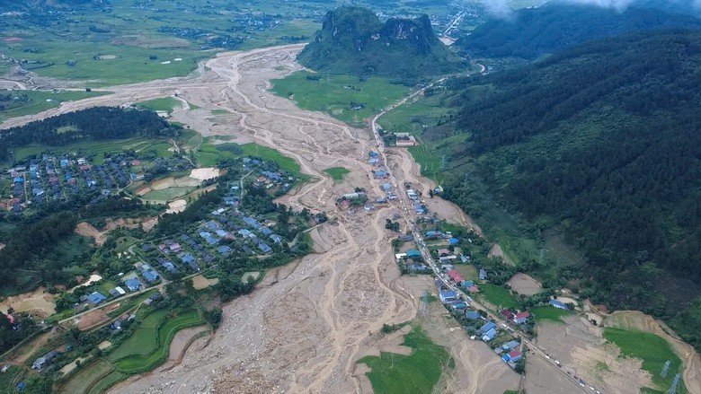 Phó Thủ tướng Chính phủ Hồ Quốc Dũng kiểm tra, chỉ đạo khắc phục hậu quả mưa lũ tại Lai Châu - Ảnh 3.