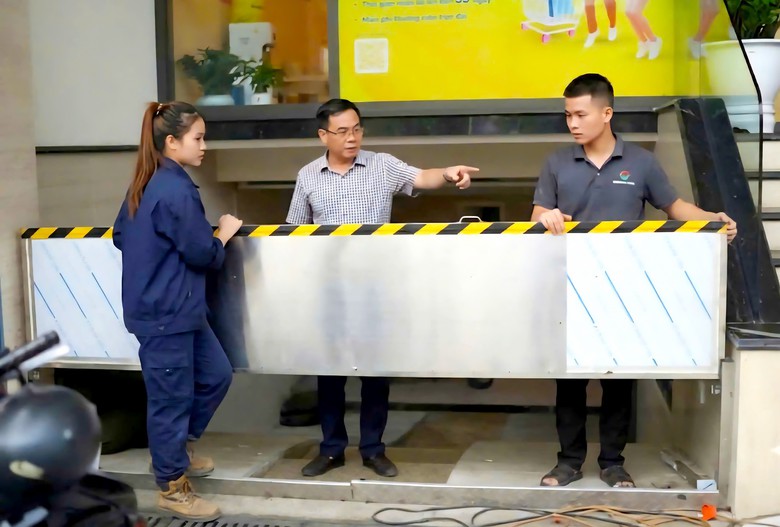 Biến ng&ocirc;i nh&agrave; th&agrave;nh "ph&aacute;o đ&agrave;i" chống ngập - Ảnh 1.