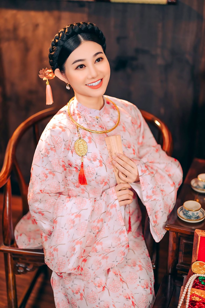 NSND Quế Tr&acirc;n: Lắng nghe kh&aacute;n giả trẻ để l&agrave;m mới cải lương - Ảnh 1.