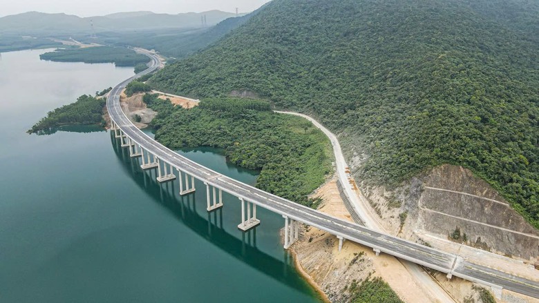 H&agrave; Tĩnh: Từ hạ tầng đến động lực ph&aacute;t triển   B&agrave;i 1: Hạ tầng giao th&ocirc;ng mở rộng kh&ocirc;ng gian ph&aacute;t triển  - Ảnh 1.