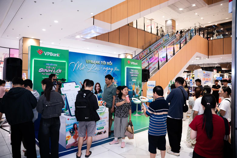 "VPBank tới rồi, mở "lời" ngay thôi" kết nối khách hàng từ những nhu cầu hằng ngày - Ảnh 2.