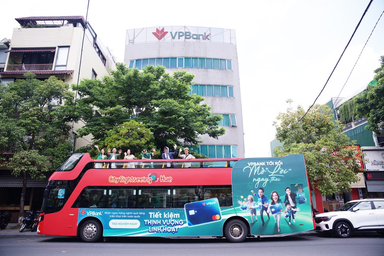 "VPBank tới rồi, mở "lời" ngay thôi" kết nối khách hàng từ những nhu cầu hằng ngày - Ảnh 4.