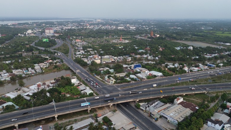 Đồng Tháp: Hơn 2.200 tỷ đồng xây dựng tuyến nối cao tốc, QL1 và QL50 - Ảnh 1.