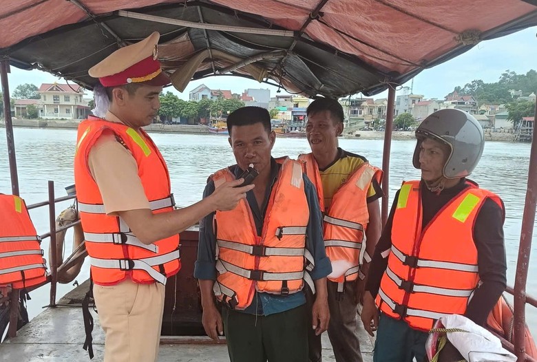 Tăng cường an to&agrave;n giao th&ocirc;ng đường thủy nội địa tại Thanh H&oacute;a năm 2026 - Ảnh 3.